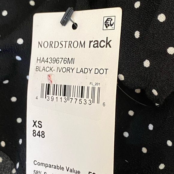 Halogen Black and White Polka Dot Cap Sleeve Top NWT Size XS - Picture 6 of 7